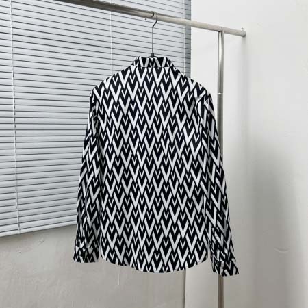 2025年11月8日秋冬新作VALENTINOシャツ高品質人気商品/LDF工場