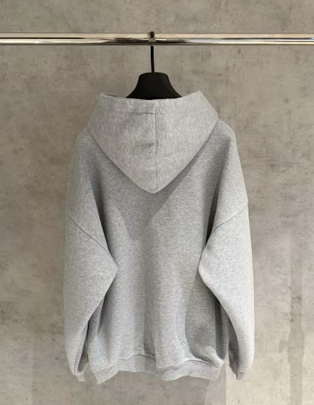 2025年11月11日秋冬新作VALENTINOスウェット超厳選★入手困難人気商品/LDF工場