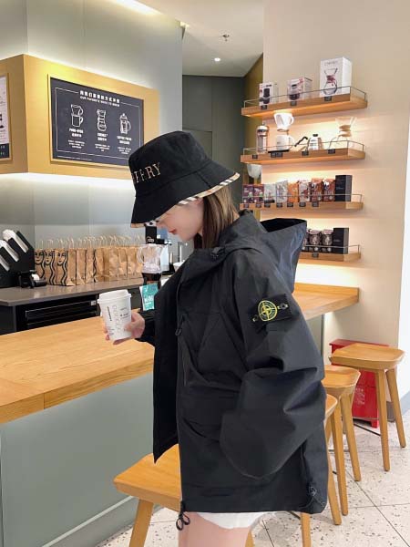 2025年11月12日秋冬新作Stone Islandジャケット人気商品/LDF工場