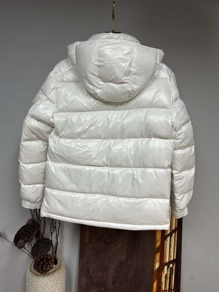 2025年11月14日秋冬新作Monclerダウンジャケット高品質人気商品/QIU工場