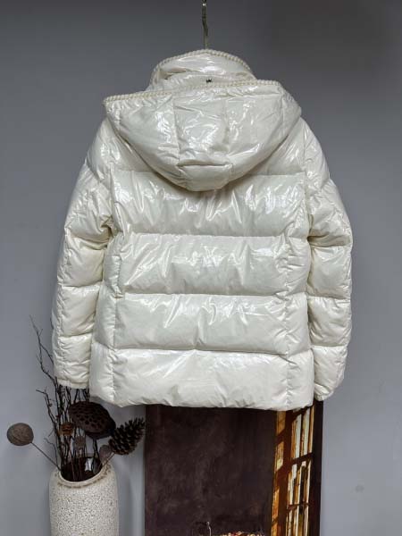 2025年11月14日秋冬新作Monclerダウンジャケット高品質人気商品女性用/QIU工場