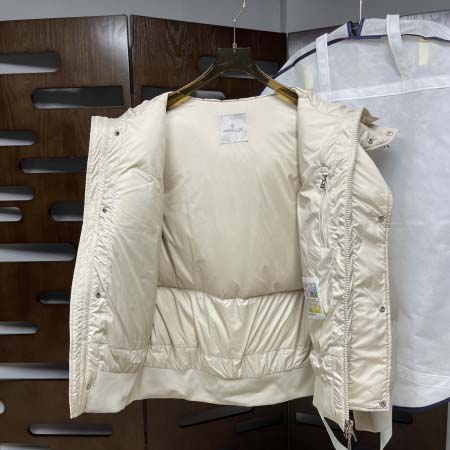 2025年11月14日秋冬新作Monclerダウンジャケット高品質人気商品/QIU工場