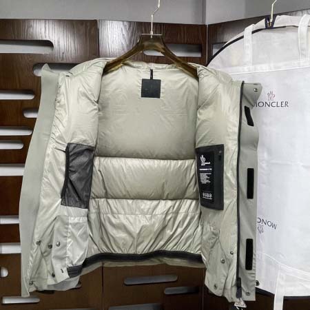 2025年11月14日秋冬新作Monclerダウンジャケット高品質人気商品/QIU工場