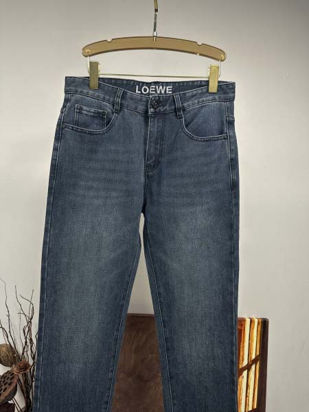2025年11月14日秋冬新作LOEWEジーパン高品質人気商品/QIU工場