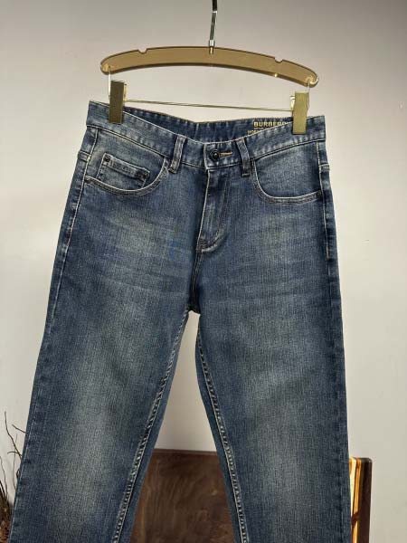 2025年11月14日秋冬新作Burberryジーパン高品質人気商品/QIU工場