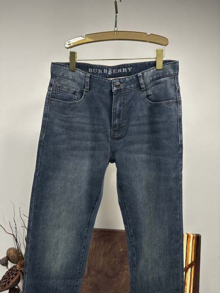 2025年11月14日秋冬新作Burberryジーパン高品質人気商品/QIU工場