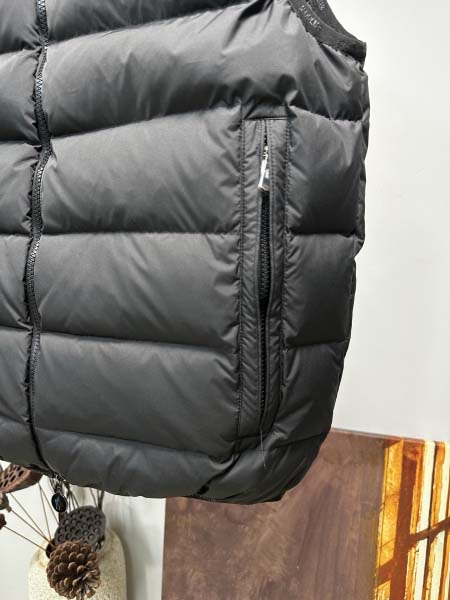 2025年11月14日秋冬新作Monclerタンクトップ高品質人気商品/QIU工場