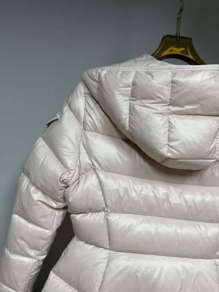 2025年11月17日秋冬新作MONCLER 女性ダウンジャケット高品質人気商品/QIU工場