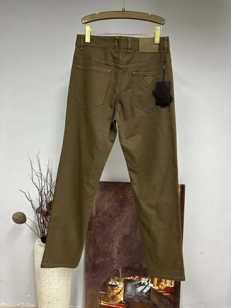 2025年11月17日秋冬新作Pradaジーパン高品質人気商品/QIU工場