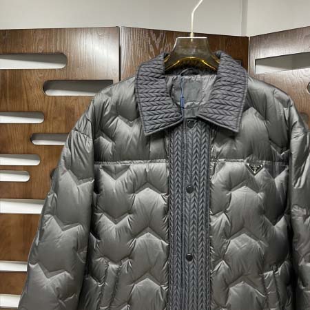 2025年11月17日秋冬新作PRADAダウンジャケット高品質人気商品/QIU工場
