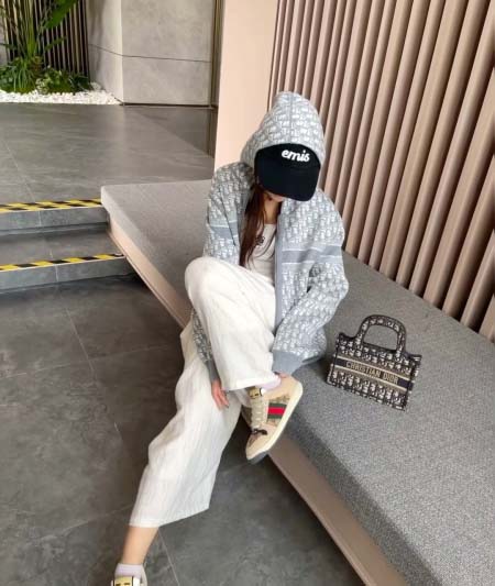 2025年11月18日入荷秋冬新作Dior ファッション/誕生日プレゼント/贈り物 can工場