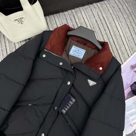 2025年11月18日入荷秋冬新作Pradaダウンジャケット ファッション/誕生日プレゼント/贈り物 can工場