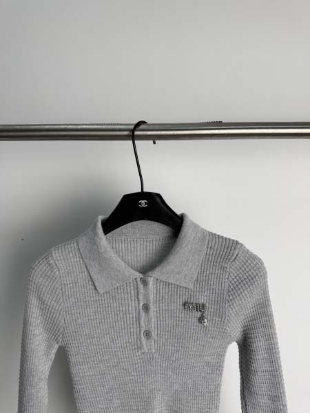 2025年11月18日入荷秋冬新作miumiu ニット  ファッション/誕生日プレゼント/贈り物 can工場