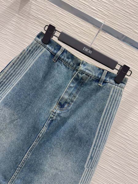 2025年11月21日入荷秋冬新作Diorスカートファッション/誕生日プレゼント/贈り物 can工場