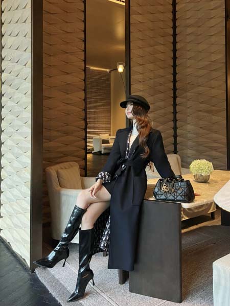 2025年11月21日入荷秋冬新作Dior コートファッション/誕生日プレゼント/贈り物 can工場