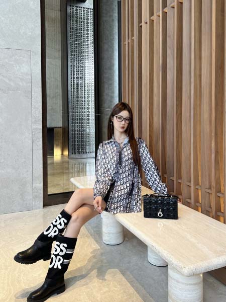 2025年11月21日入荷秋冬新作Dior シャツ ファッション/誕生日プレゼント/贈り物 can工場