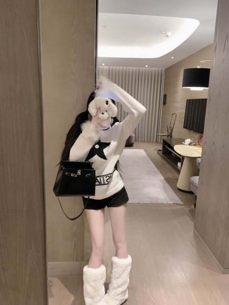 2025年11月21日入荷秋冬新作Dior ニット/セーター ファッション/誕生日プレゼント/贈り物 can工場