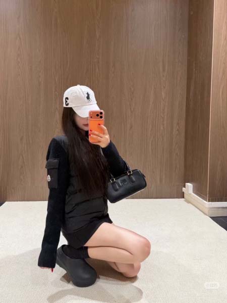 2025年11月22日入荷秋冬新作Monclerダウンジャケットファッション/誕生日プレゼント/贈り物 can工場