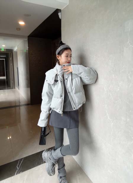 2025年11月23日入荷秋冬新作Pradaダウンジャケットファッション/誕生日プレゼント/贈り物 can工場