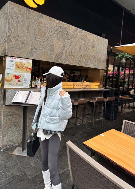 2025年11月23日入荷秋冬新作 miumiuダウンジャケットファッション/誕生日プレゼント/贈り物 can工場