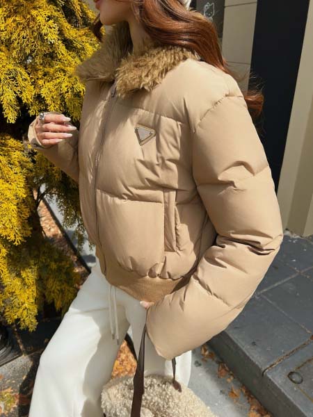 2025年11月23日入荷秋冬新作Pradaダウンジャケットファッション/誕生日プレゼント/贈り物 can工場