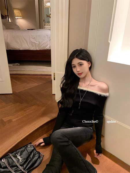 2025年11月24日入荷秋冬新作miumiuニット/セーターファッション/誕生日プレゼント/贈り物 can工場