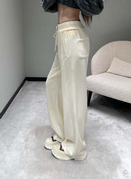 2025年11月24日入荷秋冬新作miumiuズボンファッション/誕生日プレゼント/贈り物 can工場