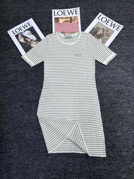 2025年11月24日入荷秋冬新作miumiuファッション/誕生日プレゼント/贈り物 can工場