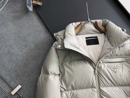 2025年11月25日入荷秋冬新作Pradaダウンジャケット高級なプレゼント/誕生日プレゼント/高品質/メンツ/記念品/ wenzhou工場