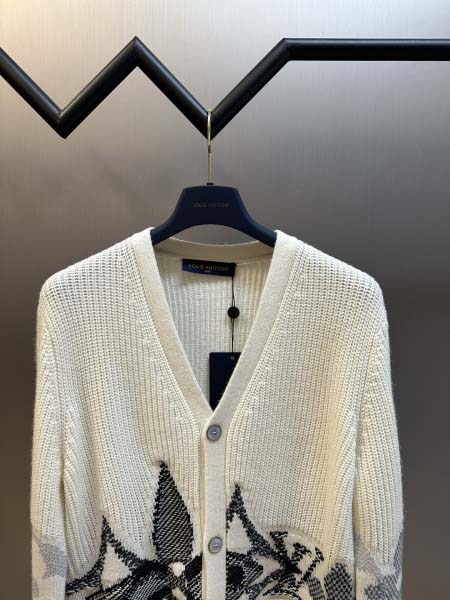 2025年11月13日秋冬新作Louis Vuitton ニットカーディガン  高品質人気商品/LDF工場