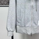 2025年11月3日秋冬新作Thom Browneパーカー高品質人気商品/LDF工場