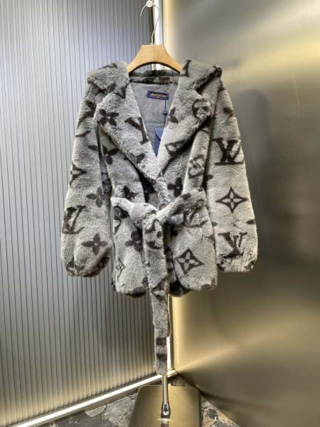2025年11月4日秋冬新作Louis vuittonジャケ...
