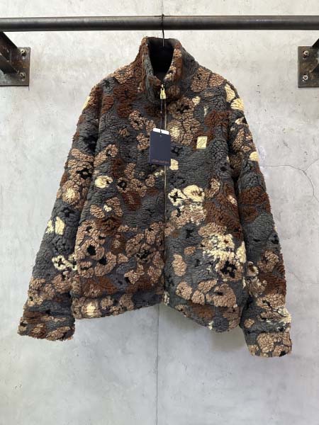 2025年11月4日秋冬新作LOUIS VUITTONジャケ...