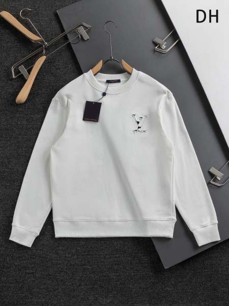 2025年11月11日秋冬新作Louis Vuittonスウ...