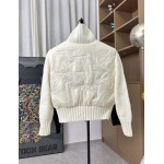 2025年11月12日秋冬新作Moncler女性ダウンジャケット人気商品/LDF工場