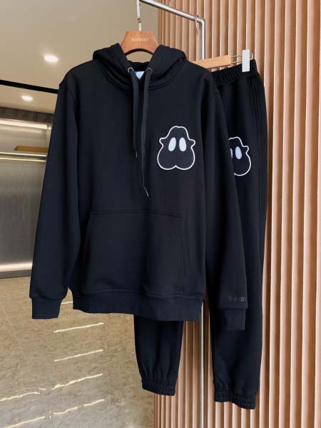 2025年11月13日秋冬新作Burberryスウェット上下...