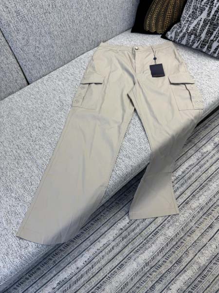 2025年11月13日秋冬新作Louis Vuittonズボ...