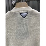 2025年11月13日秋冬新作Prada ニットカーディガン  高品質人気商品/LDF工場