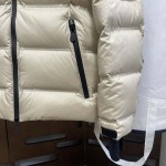 2025年11月14日秋冬新作Monclerダウンジャケット高品質人気商品/QIU工場