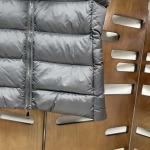 2025年11月14日秋冬新作Monclerダウンベスト高品質人気商品女性用/QIU工場