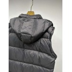 2025年11月14日秋冬新作PRADAダウンベスト高品質人気商品/QIU工場