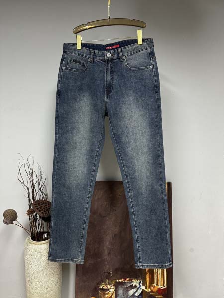 2025年11月17日秋冬新作Pradaジーパン高品質人気商...