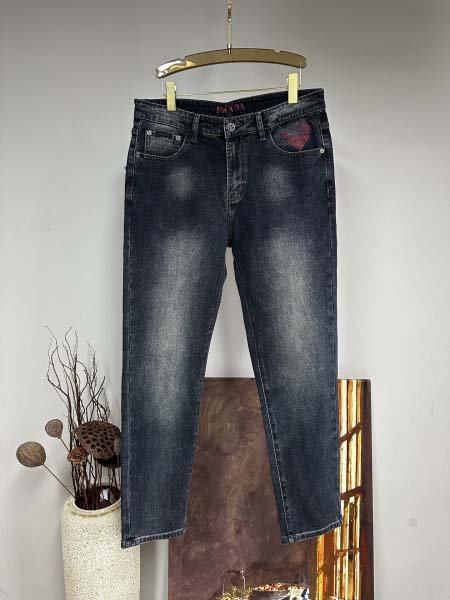 2025年11月17日秋冬新作Pradaジーパン高品質人気商...