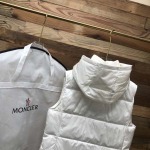 2025年11月17日秋冬新作Monclerダウンジャケット高品質人気商品/QIU工場