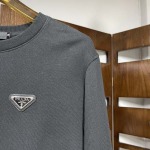 2025年11月17日秋冬新作Pradaスウェット高品質人気商品/QIU工場