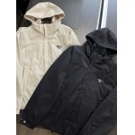 2025年11月17日秋冬新作Pradaジャケット高品質人気商品/QIU工場