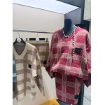 2025年11月18日入荷秋冬新作miumiuニット セットファッション/誕生日プレゼント/贈り物 can工場