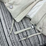 2025年11月18日入荷秋冬新作Loeweダウンジャケットファッション/誕生日プレゼント/贈り物 can工場