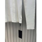 2025年11月18日入荷秋冬新作prada ファッション/誕生日プレゼント/贈り物 can工場