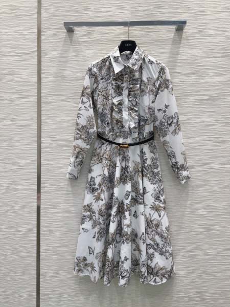 2025年11月18日入荷秋冬新作Dior ファッション/誕...